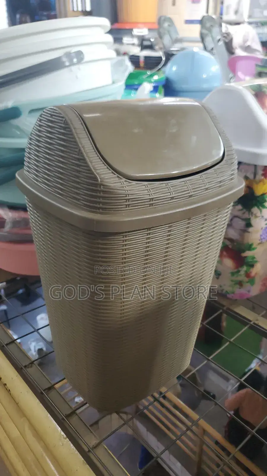 8litres Plastic Dust /Office Dust Bins