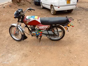 Bajaj Boxer 100 2018 Red