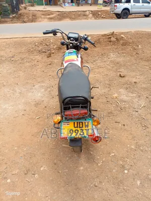 Bajaj Boxer 100 2018 Red