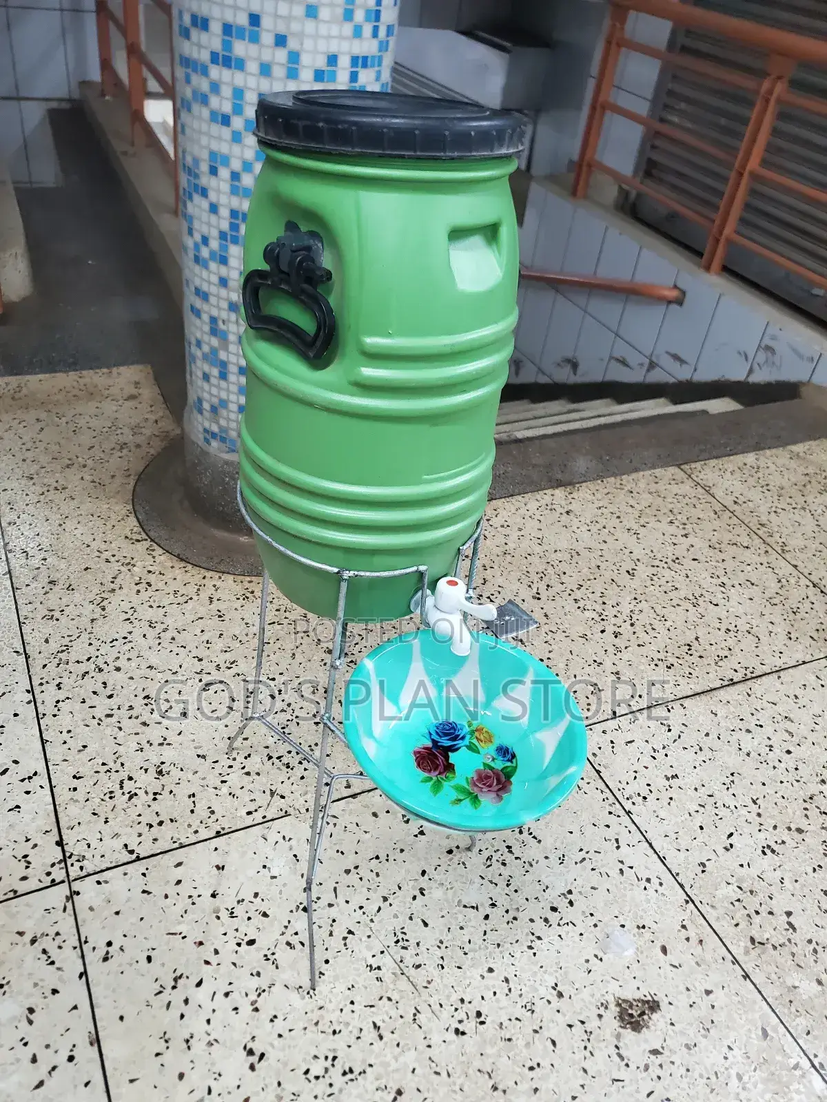 Plastic Water Tap Tank and Stand