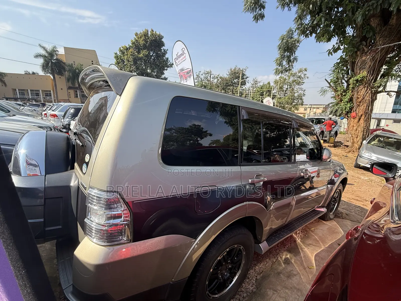 Mitsubishi Pajero 2011