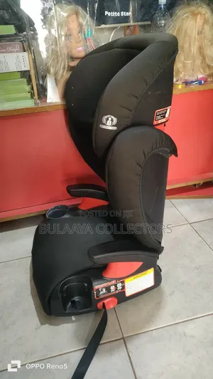 Uk Used Britax Skyline 2-Stage Belt-Positioning Booster Car Seat.