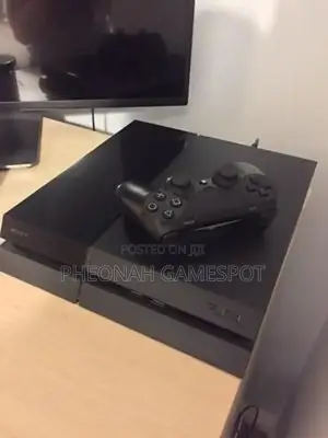 Ps4 Standard 500gb + 2 Pads + 10 Games