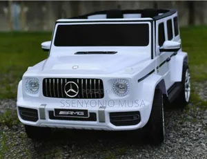 Mercedes-Benz G63 Kids Toy Car – White Ride-On, Rechargeable/ Remote.