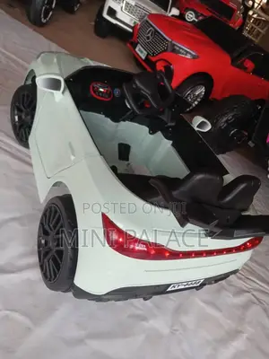 Kids Rechargeable Car (Comes With Remote)