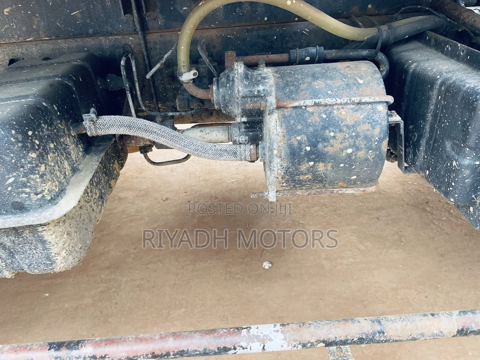 Isuzu Tipper