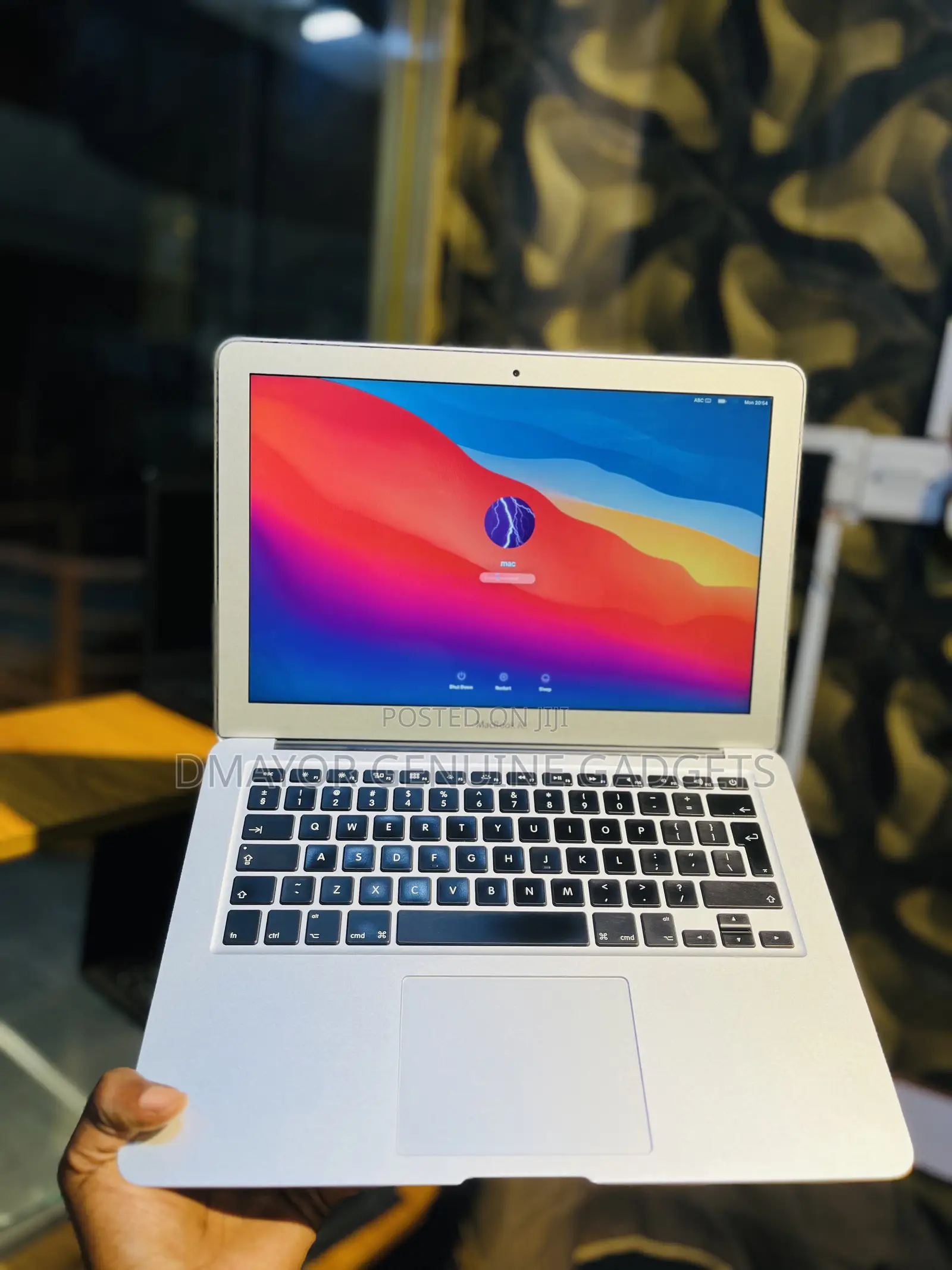 New Laptop Apple MacBook 2014 4GB Intel Core I5 SSD 512GB