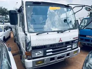 Fuso White Color Truck