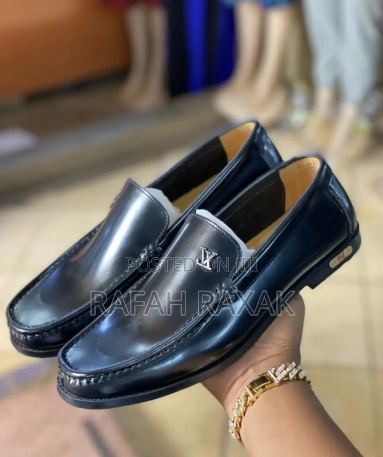 Original Men’S Classic Black Shinny Louis Vuitton Loafers