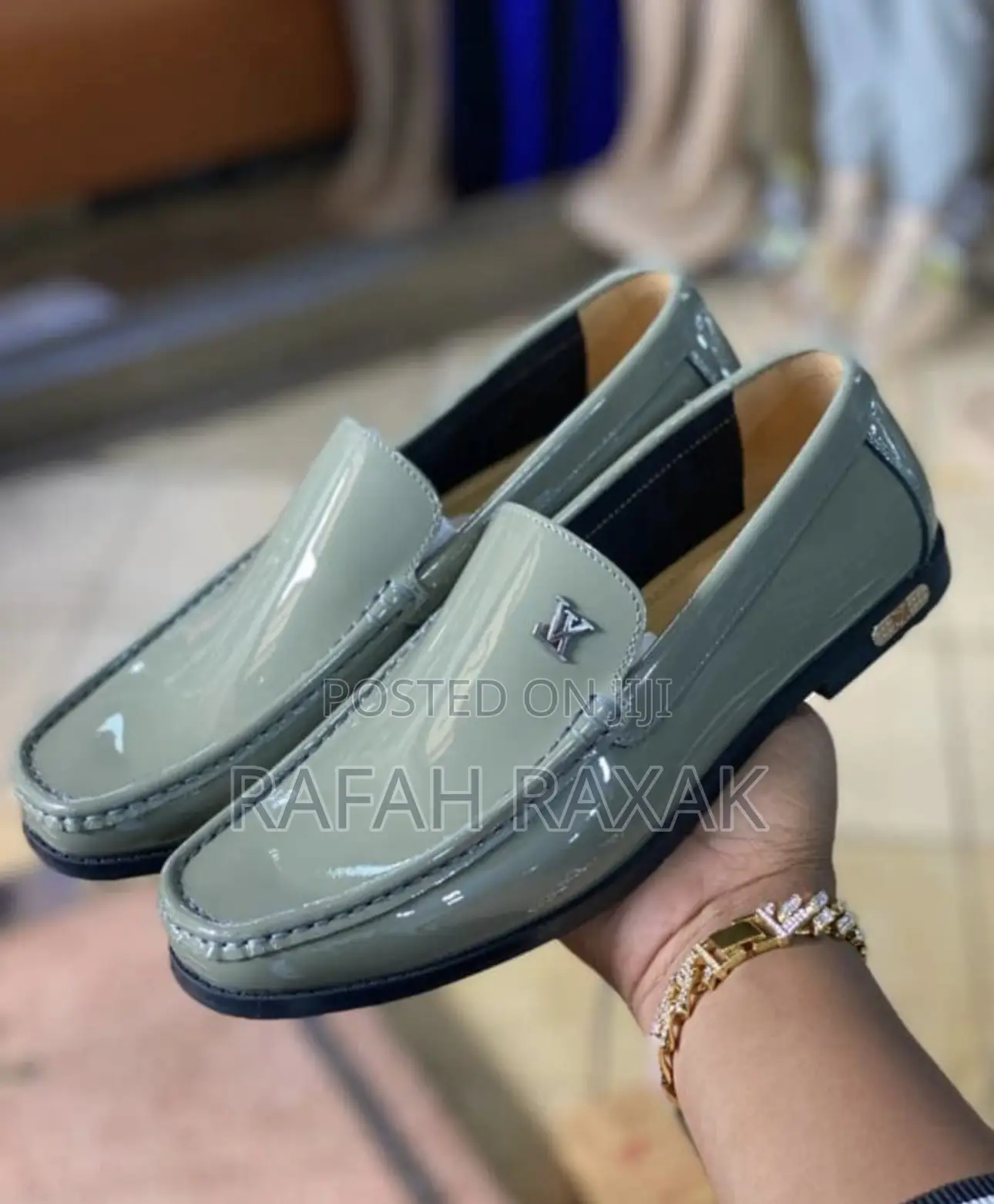 Original Men’S Oil Green Shinny Louis Vuitton Loafer Moccasins