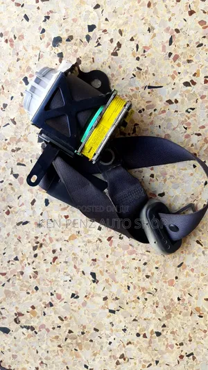 Toyota Vitz and Fielder 2016 Seat Belt