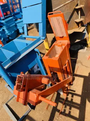Outlet Seller / Interlocking Block Machines / Less Capital