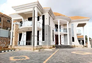 6bdrm Maisonette in Kira Mamelto Road, Central Division for sale