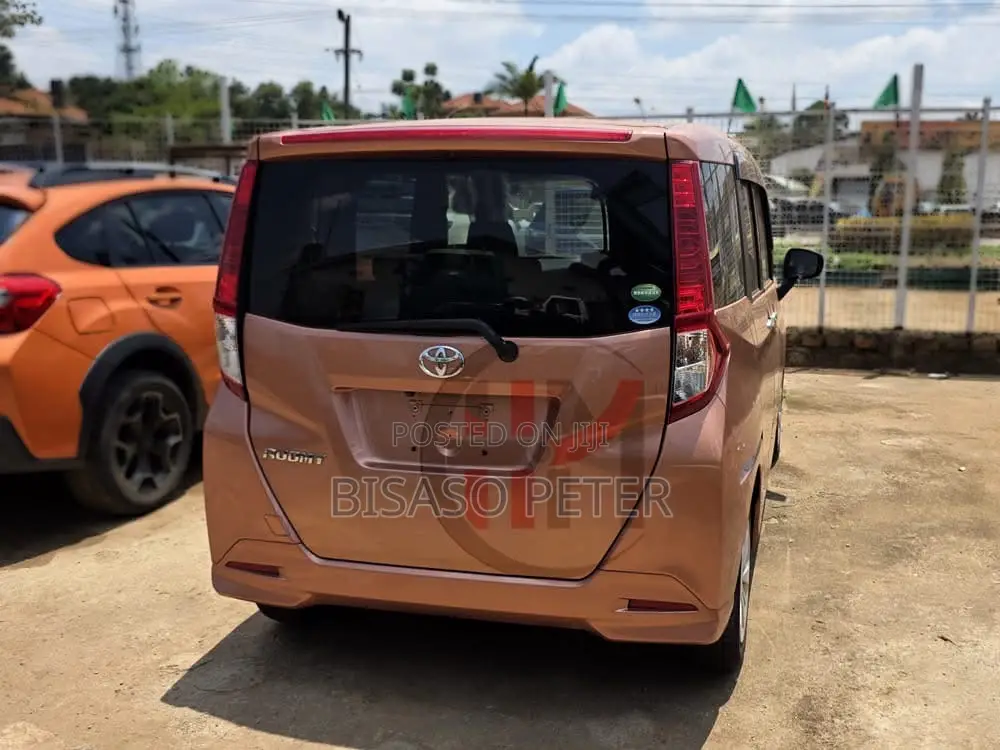Toyota Roomy 1.0 AWD 2017 Beige