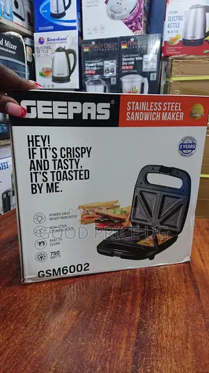 Geepas Stainless Steel Sand Wichmaker 2y