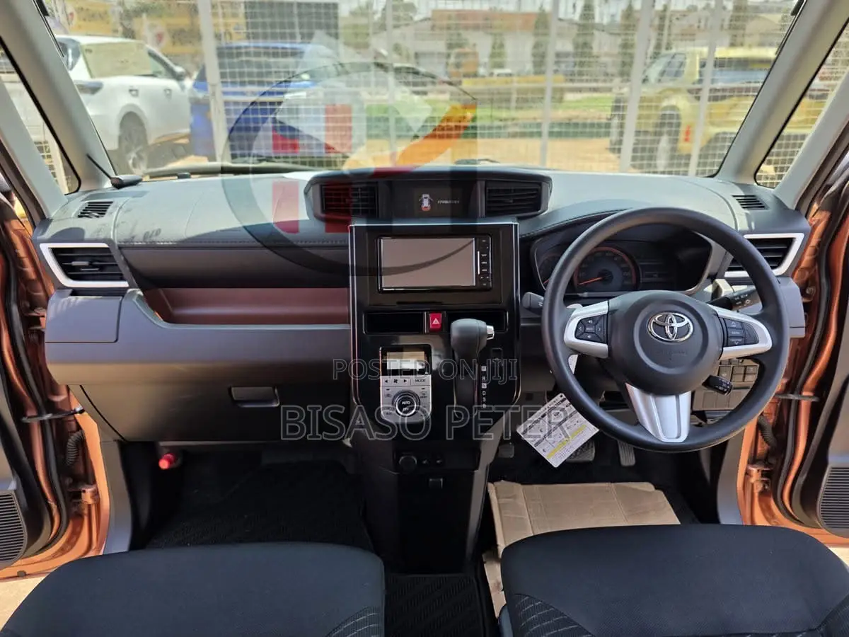 Toyota Roomy 1.0 AWD 2017 Beige