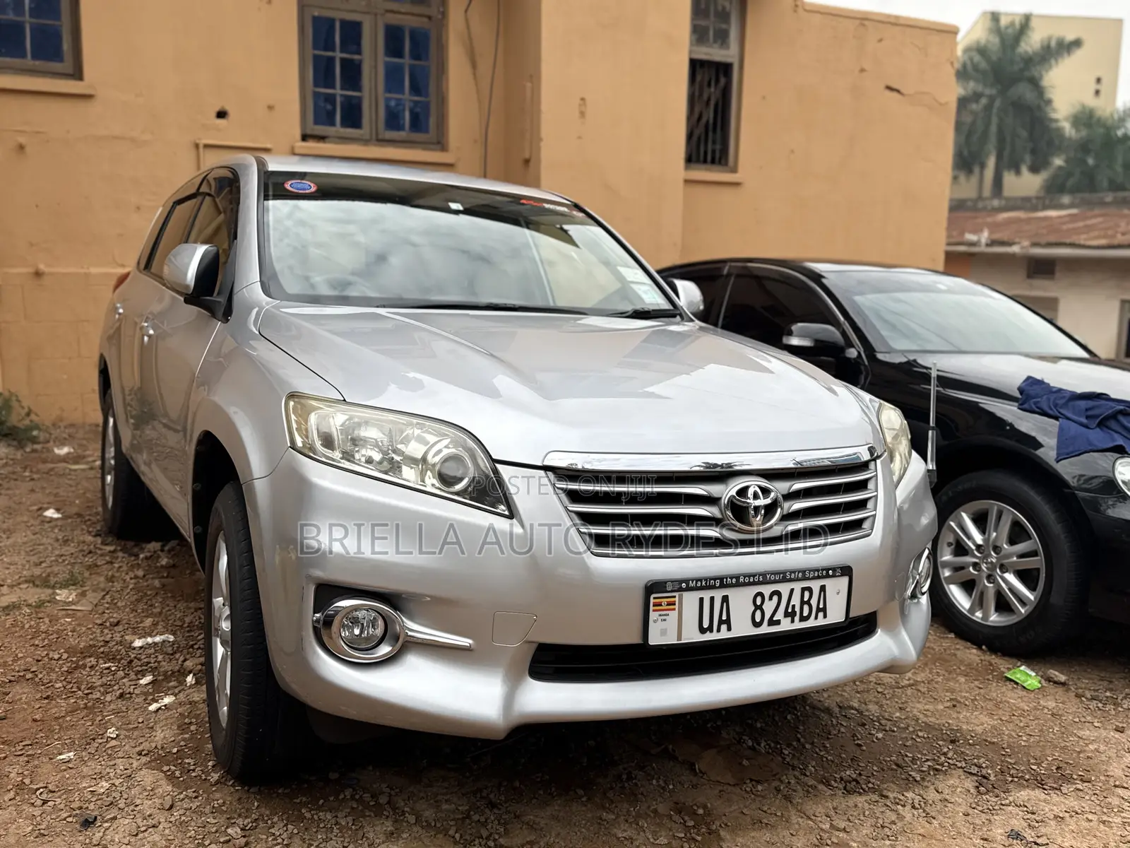 Toyota Vanguard 2011 Silver