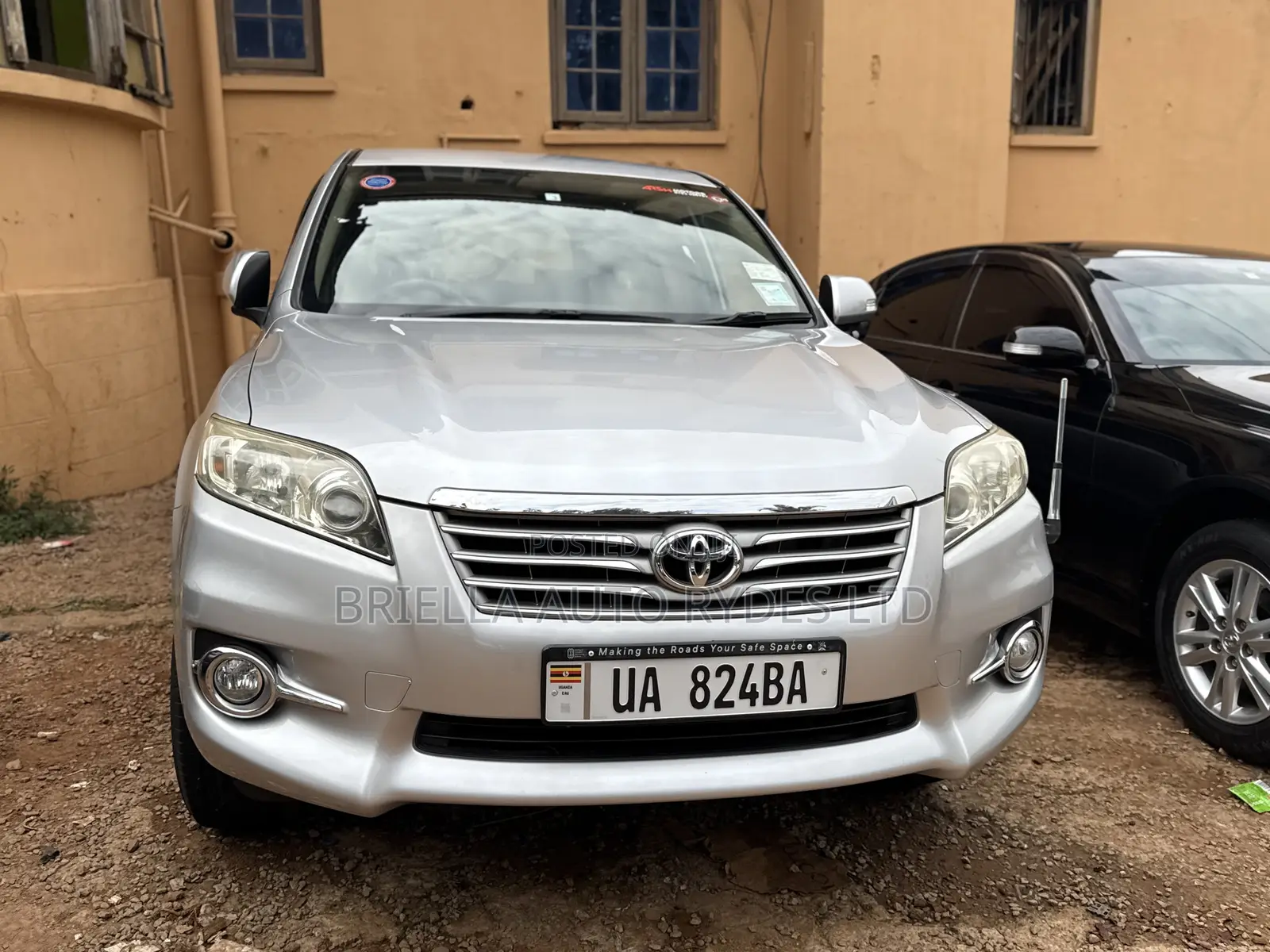 Toyota Vanguard 2011 Silver