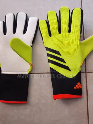 Goalkeeper Gloves Lemon Green