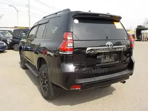 Toyota Land Cruiser Prado 2021 Black