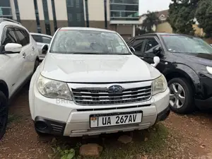 Subaru Forester 2010 White