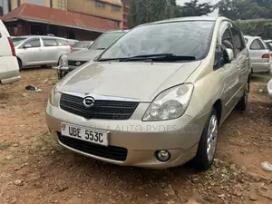 Toyota Corolla Spacio 2004 Gold