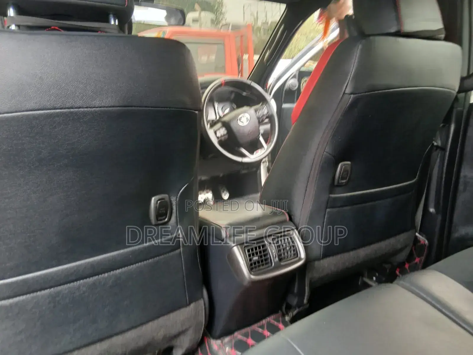 Toyota Hilux Revo Double Cab Deisel 2.8 RWD 2019 Green