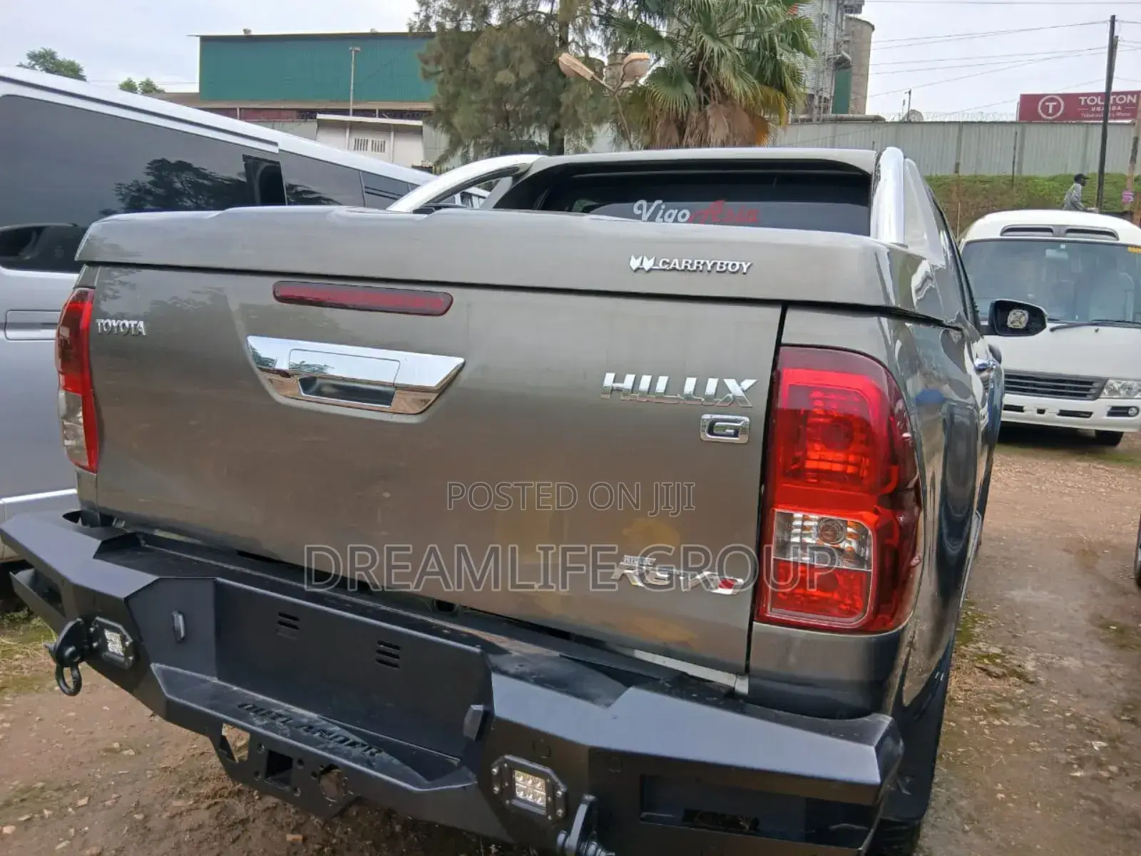 Toyota Hilux Revo Double Cab Deisel 2.8 RWD 2019 Green