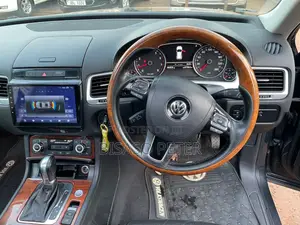 Volkswagen Touareg V6 Sport 2013 Gray
