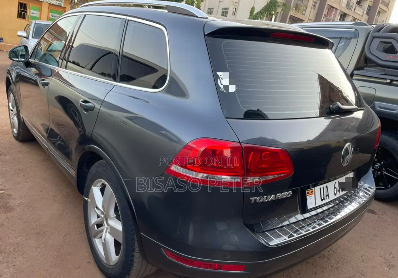 Volkswagen Touareg V6 Sport 2013 Gray