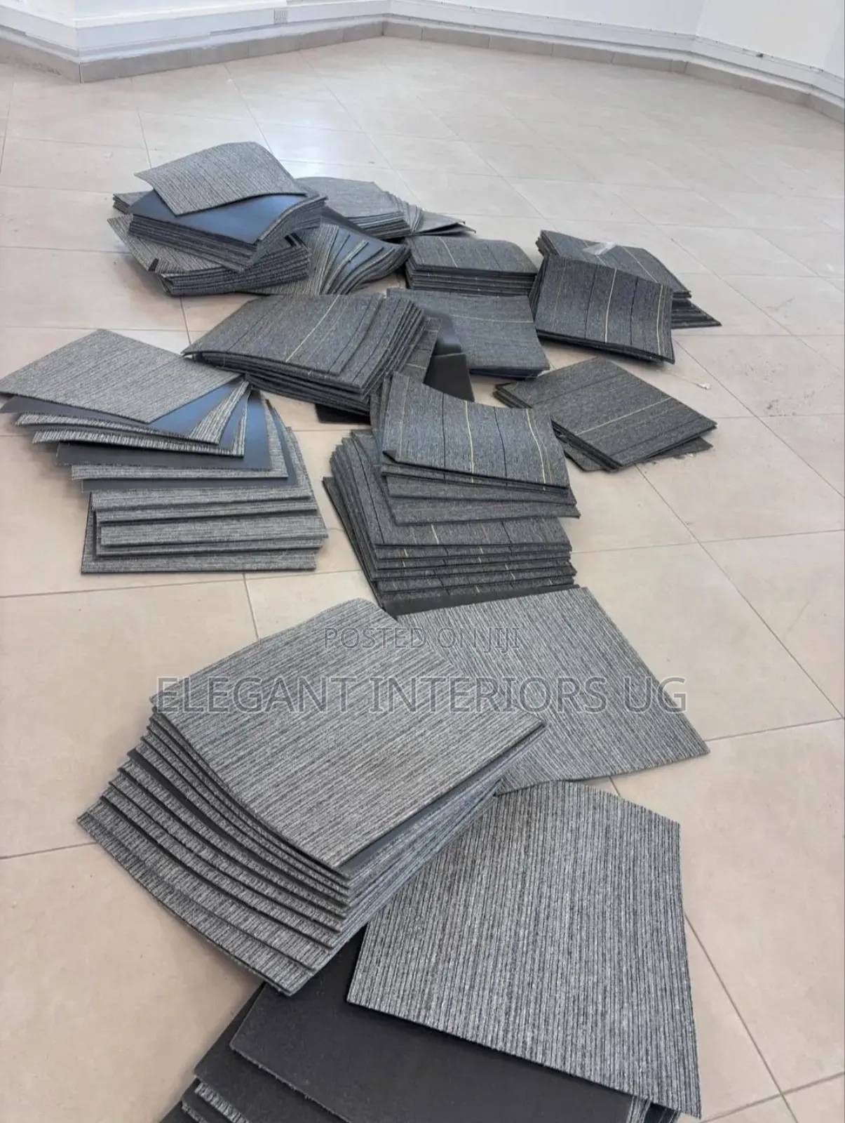 Fluffy Woolen Carpet Tiles Available in All Colours and Designs
