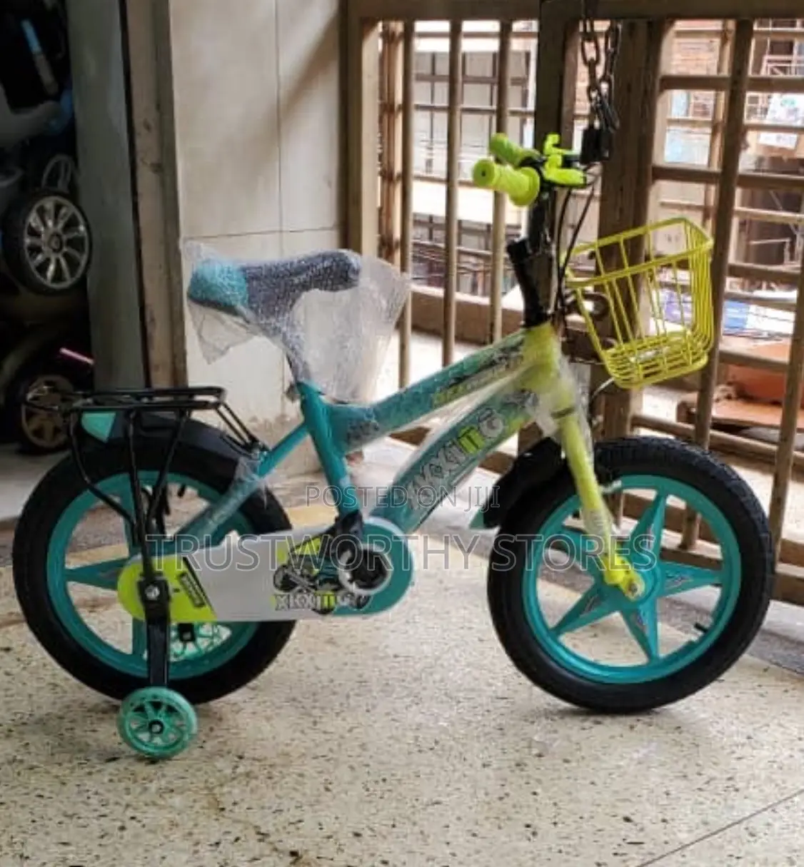 Star Wheels Green And Black Bike Aged 5-8kid - 16”
