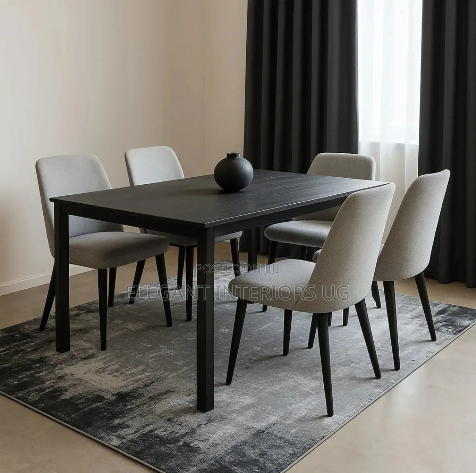 Fluffy Center Carpets Available in All Designs at Favorable Price