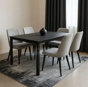 Fluffy Center Carpets Available in All Designs at Favorable Price