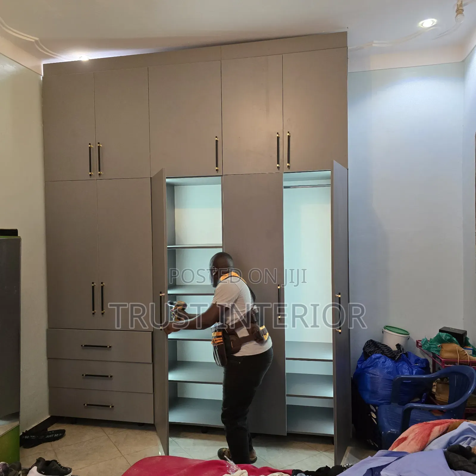 We Install Wardrobes 34