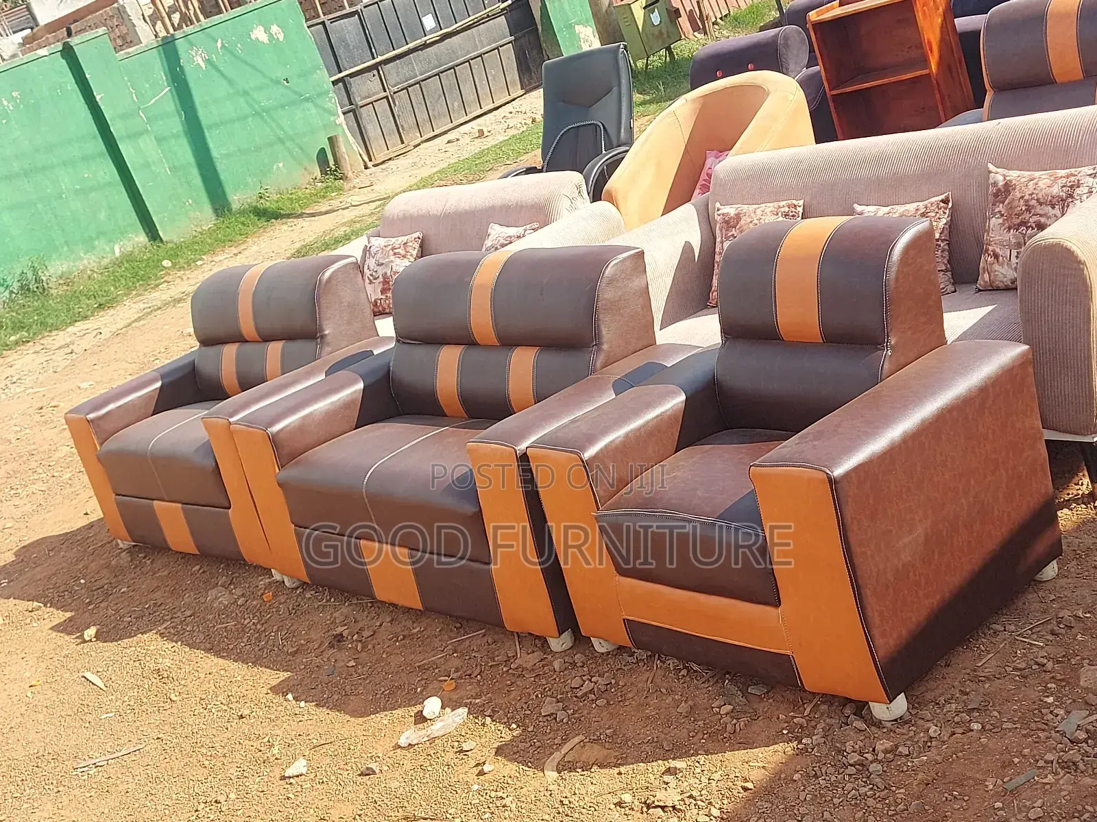 Amazing Leather Five Sitters Sofas Set