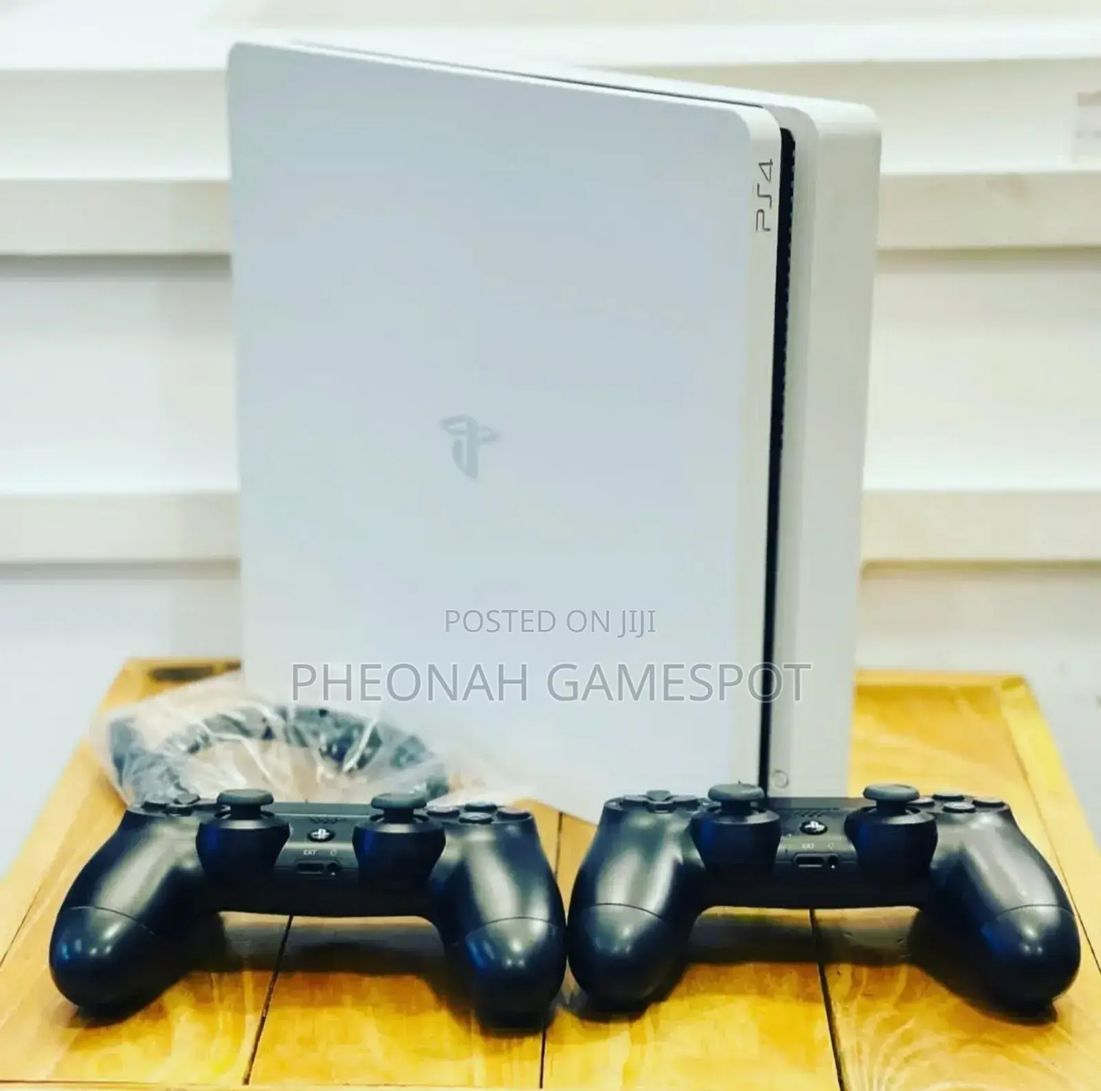 Super Clean Playstation 4 Slim