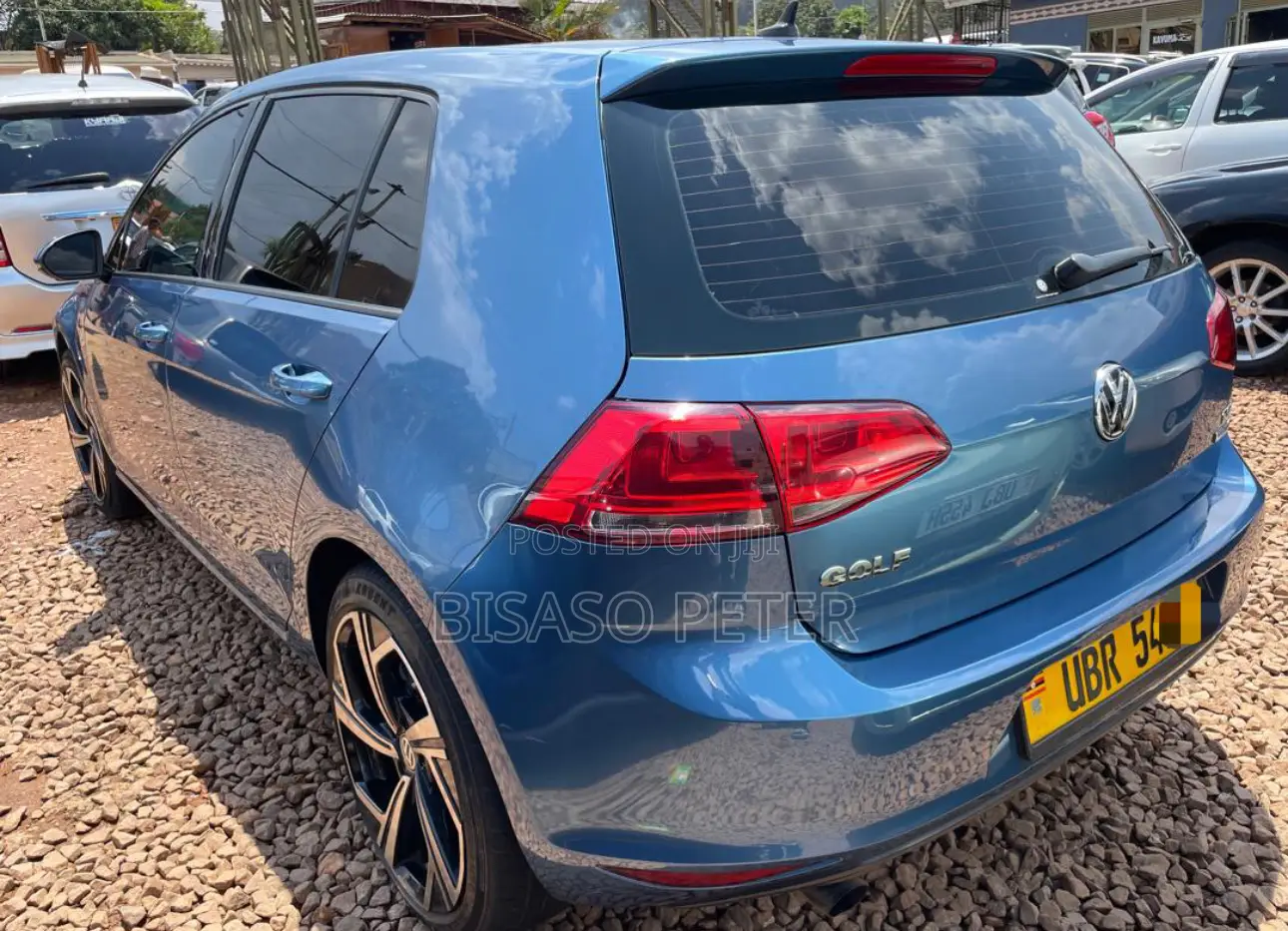 Volkswagen Golf TSI S 4dr Hatchback w/Sunroof (1.8L 4cyl Turbo 6A) 2015