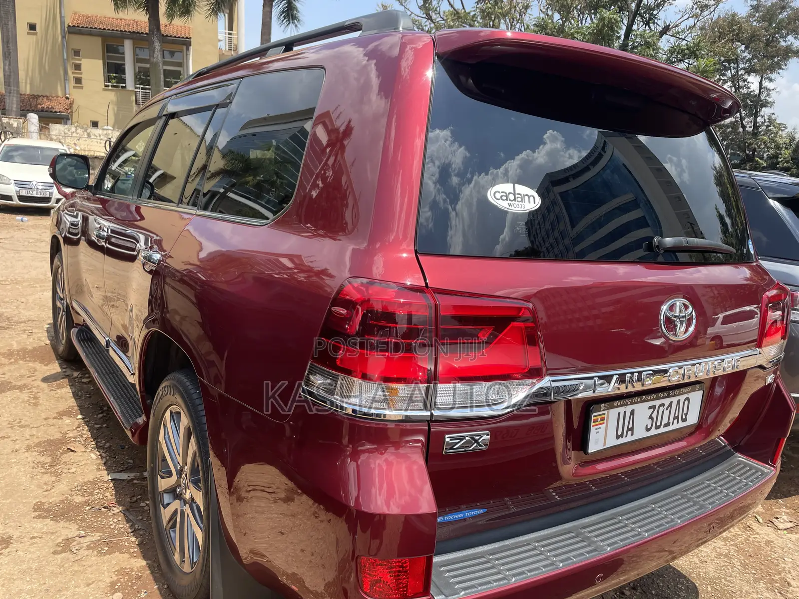 Toyota Land Cruiser 2016 Red