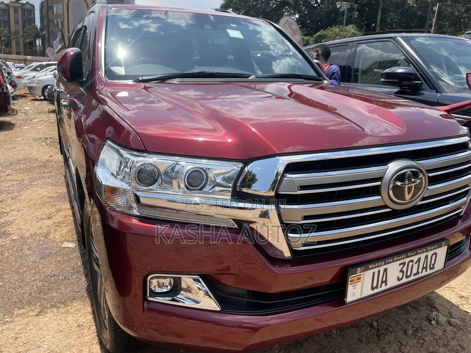 Toyota Land Cruiser 2016 Red