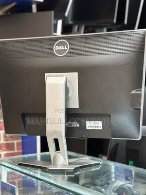 Dell Monitor 24 Inch Screen Ips Display Vga Dp Usb 3.0 Guarantee 2