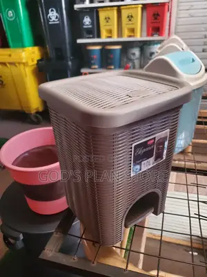 Elegance Plastic Dust Bin