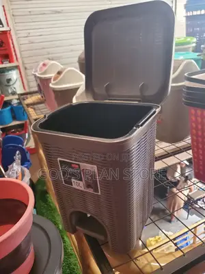 Elegance Plastic Pedal Bins Step On