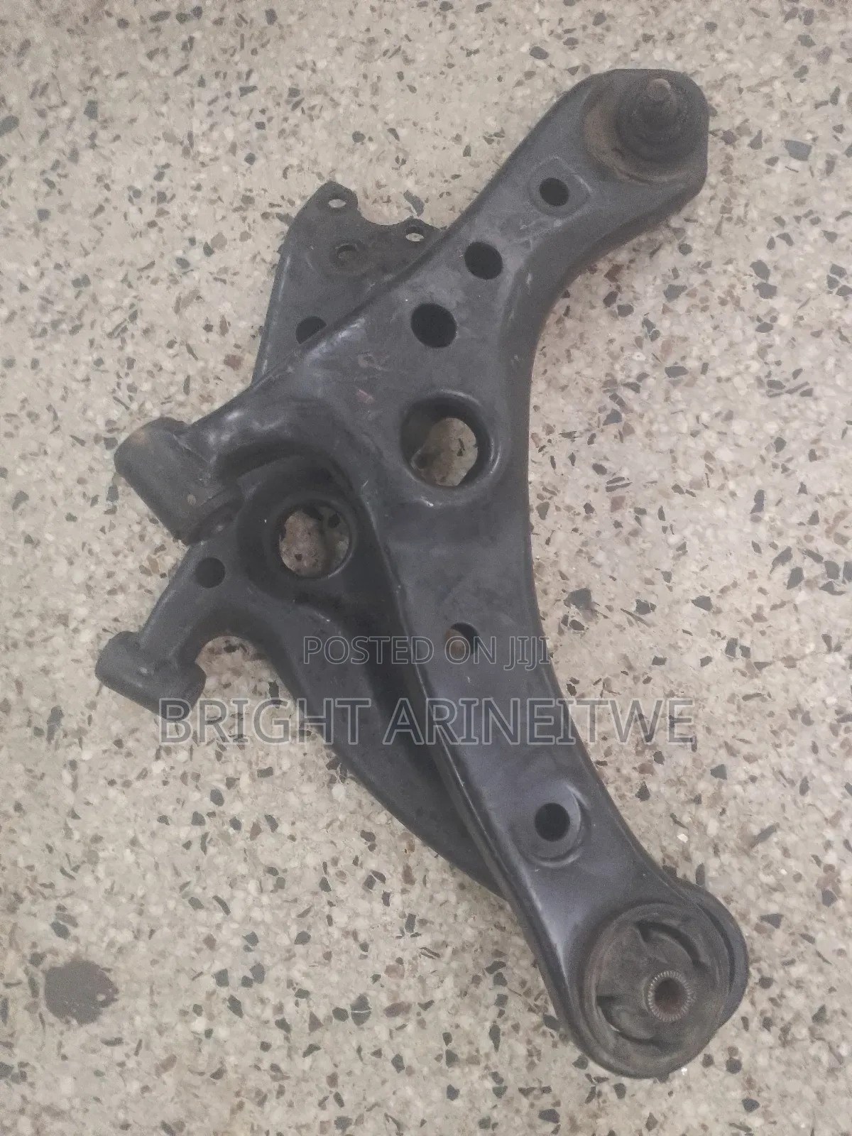 Front Suspension Plates/Control Arms for Toyota Noah New Shape.