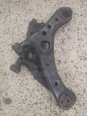 Front Suspension Plates/Control Arms for Toyota Noah New Shape.