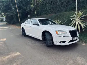 Chrysler 300 2014 White