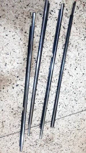 Harrier Kawundo Weather Strips ( Chrome)
