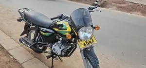 Bajaj Boxer 125 2023 Red