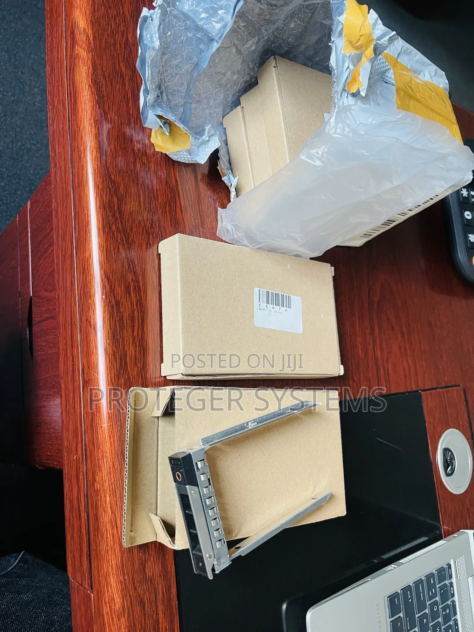 Dell 2.5 Inch Sas Drive Caddy for R740,R750,R760 Etc.