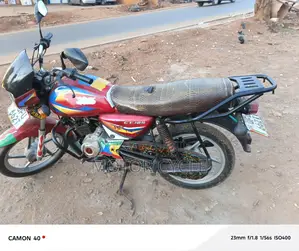 Bajaj CT 110X 2025 Green